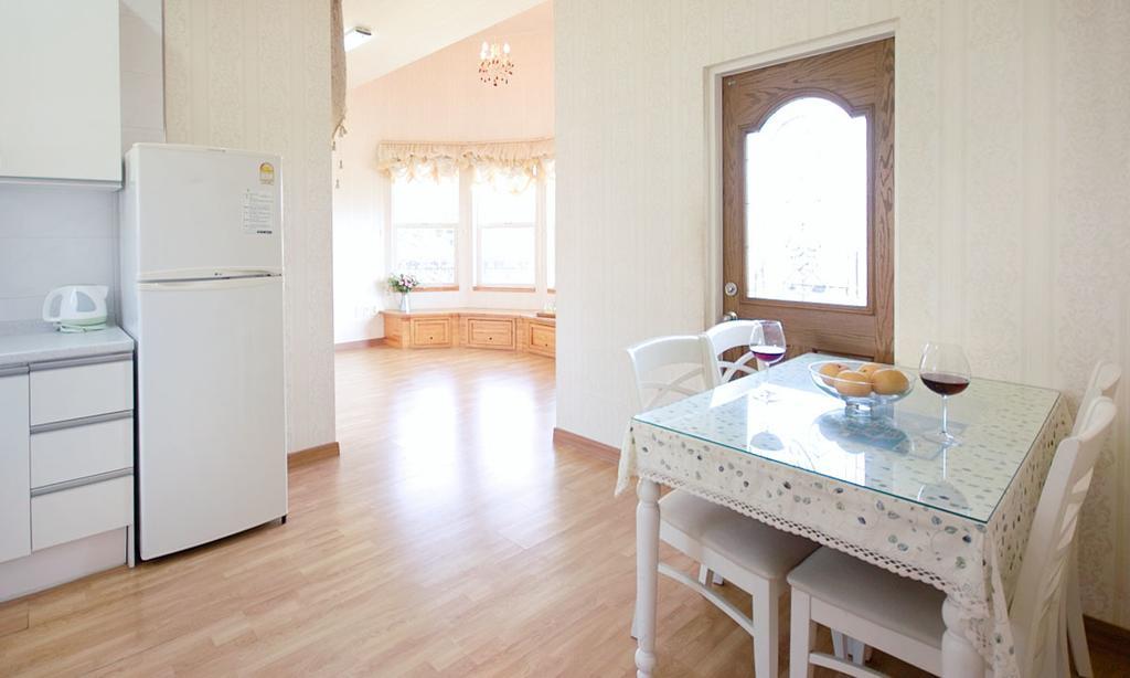 American Village Pension Manoa Namhae Ruang foto