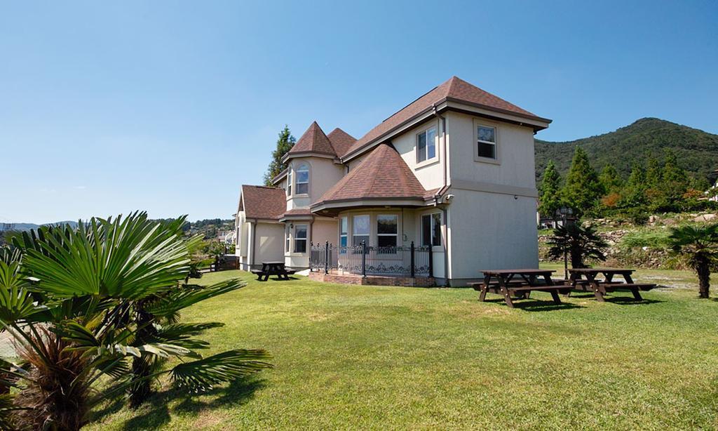American Village Pension Manoa Namhae Ruang foto